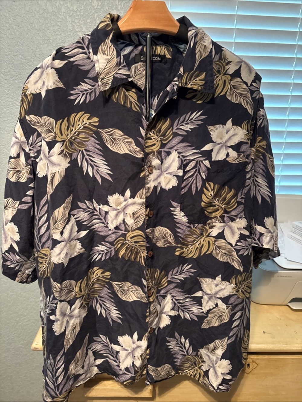 Silk Icon Men's Navy Floral Button-Up Hawaiian Shirt Sz L